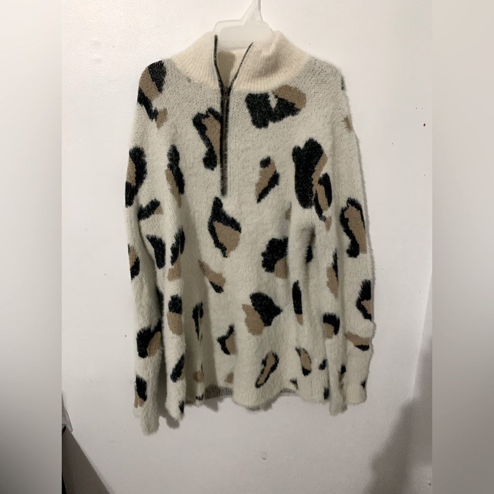 Leopard print pullover womans sweater 1/3 zip